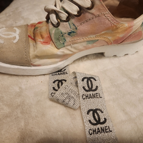 RARE chanel shoes - Picture 14 of 16